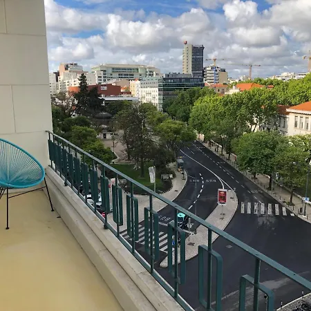 Architectural Poetry In An Unique 3bdrs View Flat Apartment