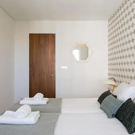 Architectural Poetry In An Unique 3bdrs View Flat 公寓 Lisboa