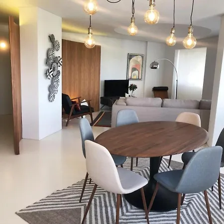 Apartman Architectural Poetry In An Unique 3bdrs View Flat Lisboa