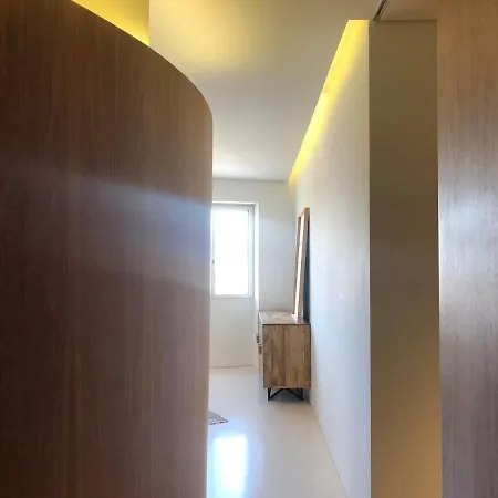 Architectural Poetry In An Unique 3bdrs View Flat Apartment