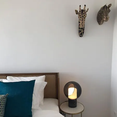Architectural Poetry In An Unique 3bdrs View Flat