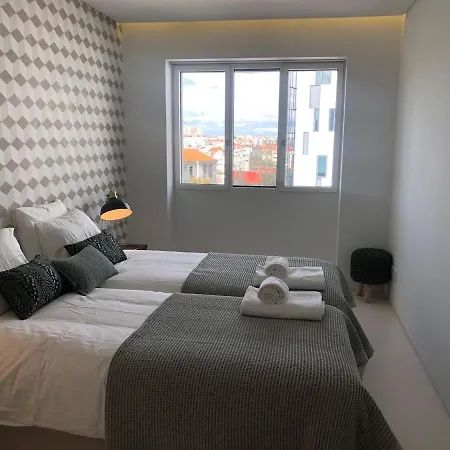 Architectural Poetry In An Unique 3bdrs View Flat *