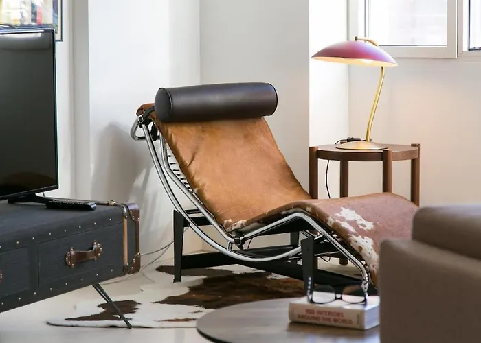 Architectural Poetry In An Unique 3bdrs View Flat Διαμέρισμα Lisboa