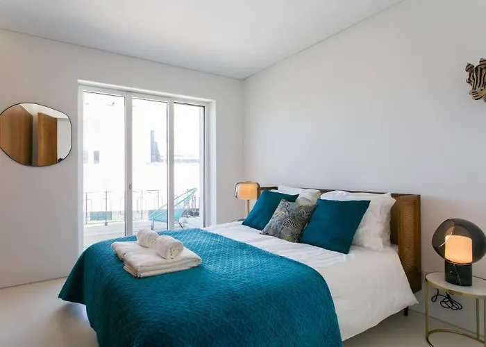 Architectural Poetry In An Unique 3bdrs View Flat * Lisboa