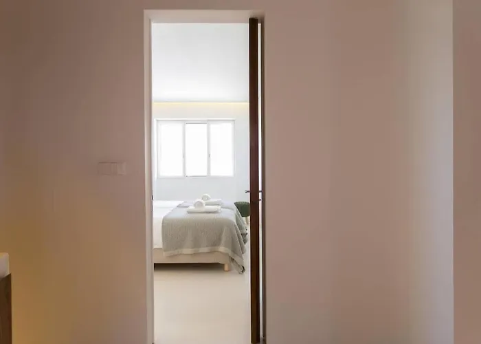 Architectural Poetry In An Unique 3bdrs View Flat