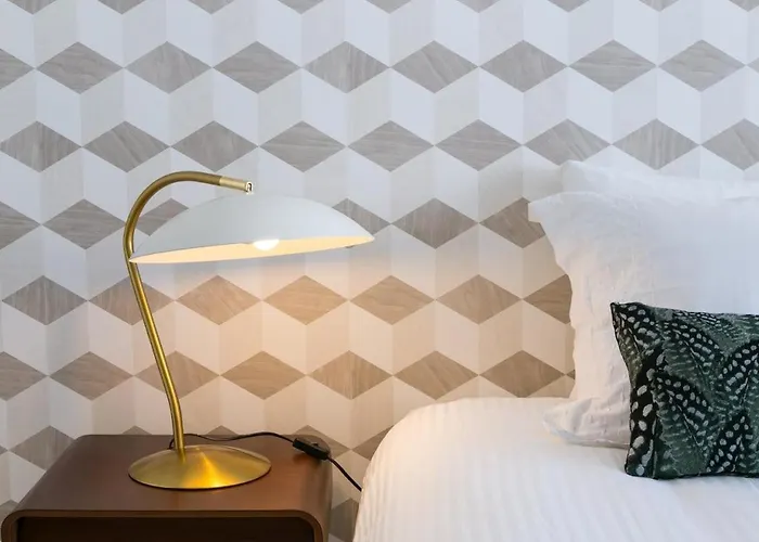 Architectural Poetry In An Unique 3bdrs View Flat Διαμέρισμα