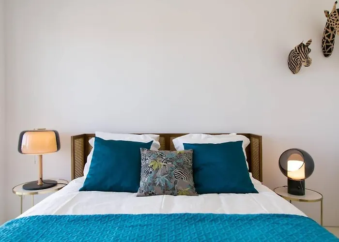 Architectural Poetry In An Unique 3bdrs View Flat Διαμέρισμα Lisboa