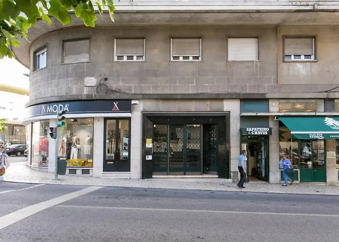 Apartment Architectural Poetry In An Unique 3bdrs View Flat Lissabon