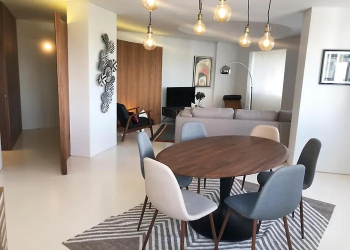 Apartment Architectural Poetry In An Unique 3bdrs View Flat Lissabon