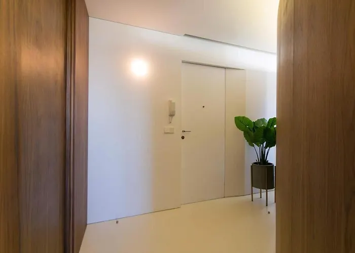 Architectural Poetry In An Unique 3bdrs View Flat * Lissabon