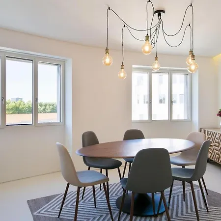 Апартаменты Architectural Poetry In An Unique 3bdrs View Flat *